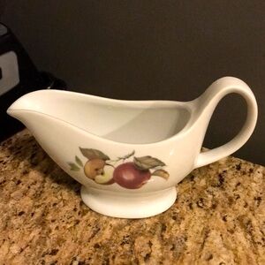 NEW~ BIA CORDON BLEU Catherine Gravy Boat